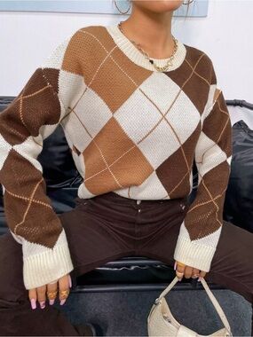 Argyle Knit Sweater in Brown & Cream Size L